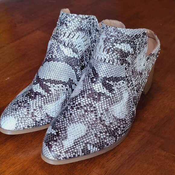 AMS ~ Sz 8 ~ Snake Print ~ Mule Shoes ~ NWOT - Picture 2 of 7
